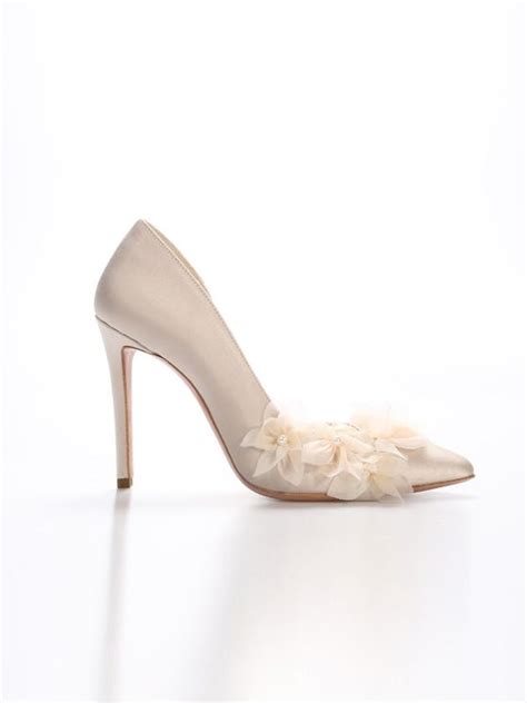 Scarpe sposa in vari modelli comodi ed eleganti.